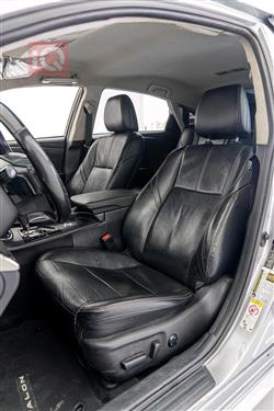 تويوتا أفالون